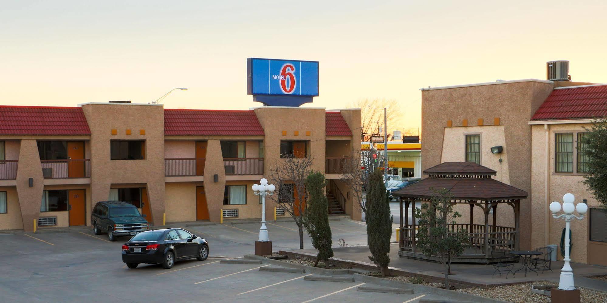 Oyo Hotel Groesbeck Exterior foto